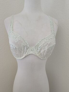 French Jenny Delicate Lace Underwire Bra in Light Mint - Women's Intimates